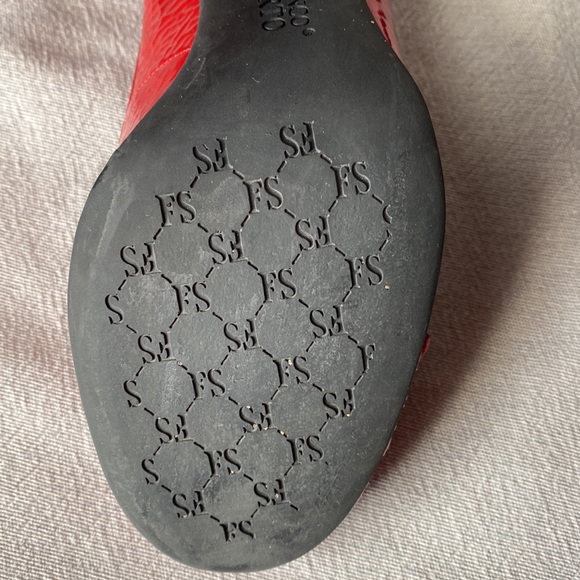 Franco Sarto Patent Leather High Heel Size 6.5 - Picture 9 of 9